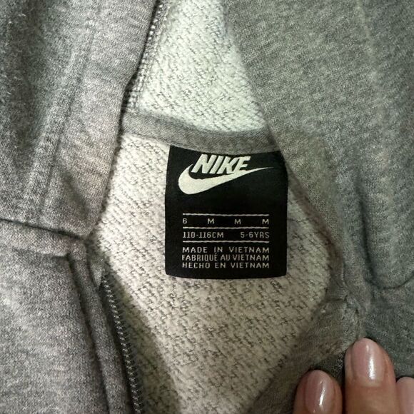 Boys Nike Zip Up Hooded Jacket Sz M (6) - Picture 2 of 3